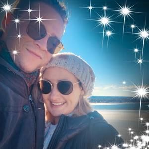 Meet your Posher, Azia